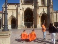 "Vamos a pelear hasta el final y os necesitamos", claman los trabajadores de Vesuvius encerrados en la Catedral