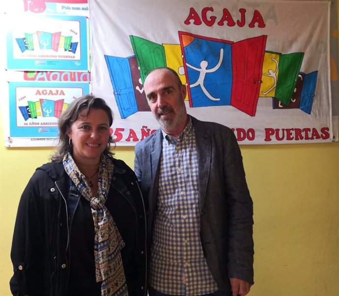 La portavoz del BNG en Europa, Ana Miranda, con el presidente de Agaja, Juan Lamas