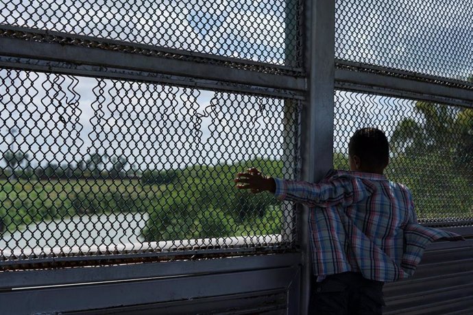 Un niño devuelto por EEUU a México mientras se estudia su solicitud de asilo en el país