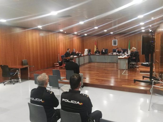 Fútbol.- El juicio al entrenador acusado de abuso y acoso a menores llega a su f