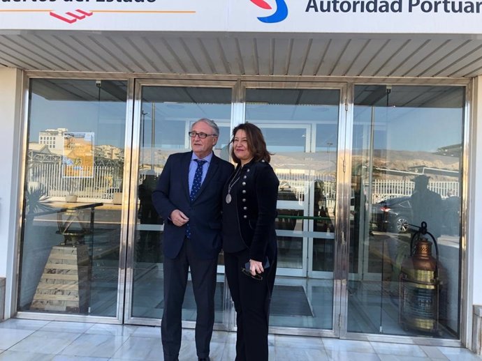 Carmen Crespo en la Autoridad Portuaria de Almería