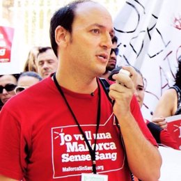 El activista y exlíder de Mallorca Sense Sang, Guillermo Amengual, estudia demandar al ayuntamiento de Inca por permitir la novillada "ilegal" del pasado sábado