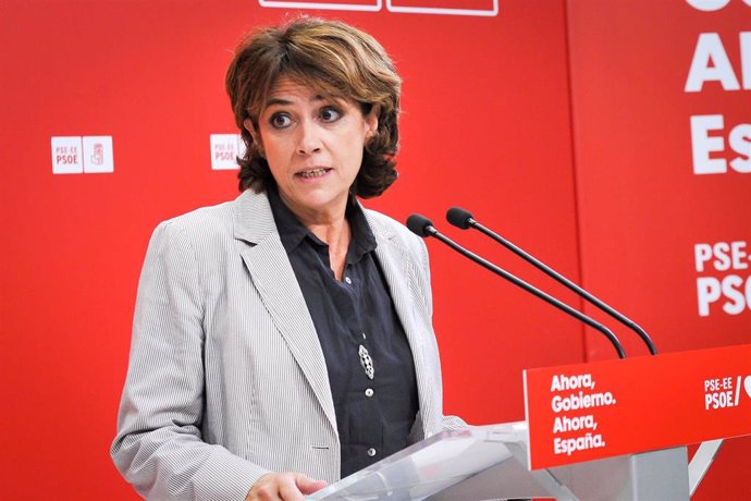 La ministra de Justicia en funciones, Dolores Delgado, interviene en el acto político socialista, en Irún (Guipúzcoa/País Vasco/España) a 13 de octubre de 2019.