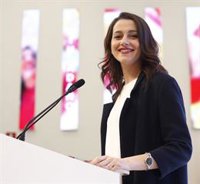 Arrimadas (Cs) afirma "Rivera significa desbloqueo" y dice que el PSOE "fracasará" si intenta pactar con Podemos