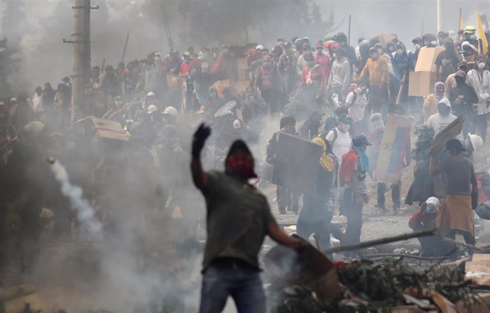 Disburbios durante las protestas en Quito