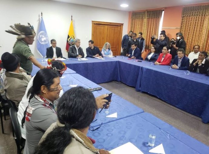 Mesa de diálogo en Ecuador.