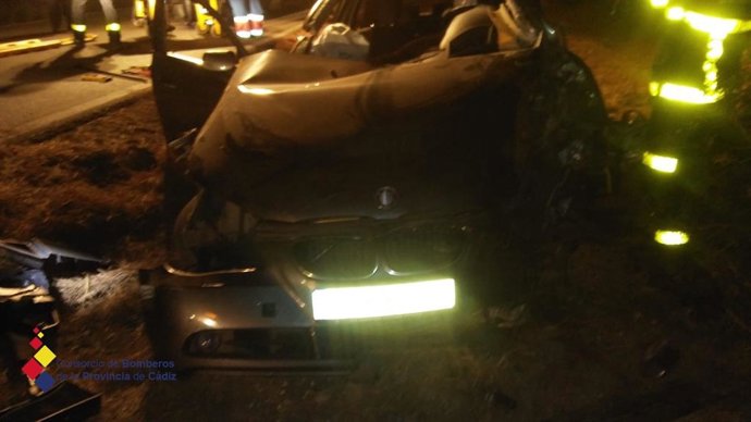 Coche accidentado en Conil