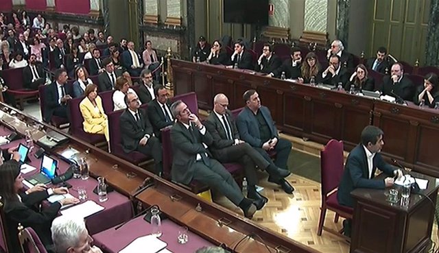 El expresidente de  la Asemblea Nacional Catalana (ANC), Jordi Sànchez , durante su intervención ante el Trubunal Supremo, en la última jornada del juicio del procés.