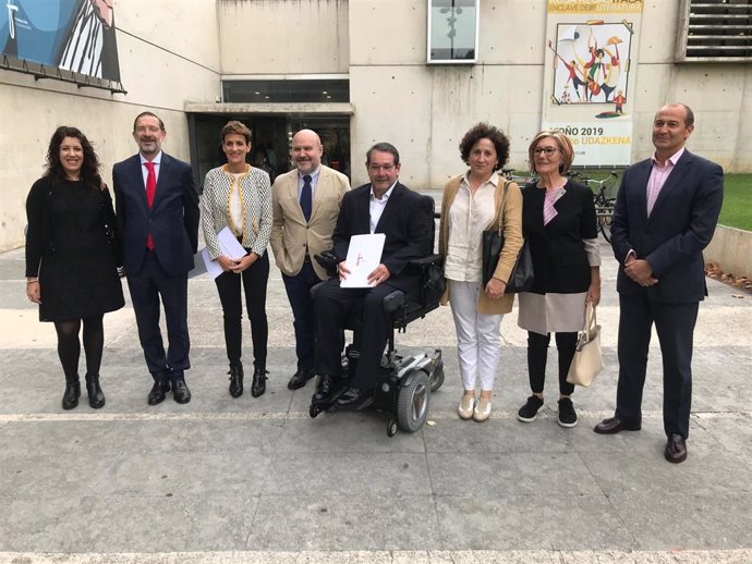 Presentación del libro 'Avanzando en la inclusión, balance de logros alcanzados y agenda pendiente en el Derecho español de la Discapacidad', con la presencia de María Chivite