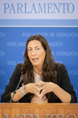 La scretaria general del PP-A, Loles López, en rueda de prensa
