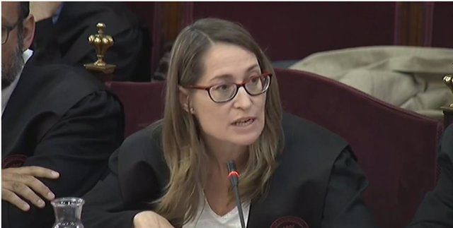 Marina Roig, abogada de Jordi Cuixart, interviene durante el juicio del 1-O en el Tribunal Supremo