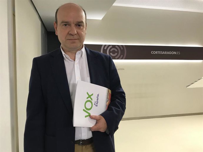 El grupo parlamentario de Vox en las Cortes de Aragón, Santiago Morón
