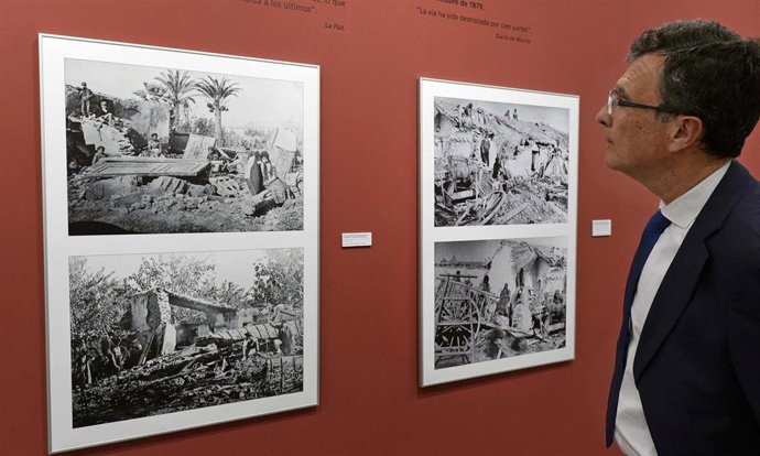 José Ballesta en la exposición 'La riada de Santa Teresa de 1879: una tragedia en la Huerta de Murcia'