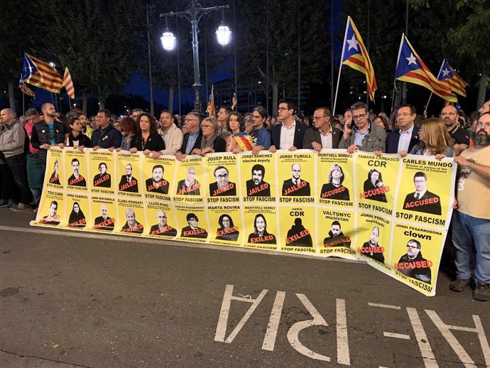 8.000 Personas Protestan En Lleida Por La Sentencia Del Juicio Del 1-O