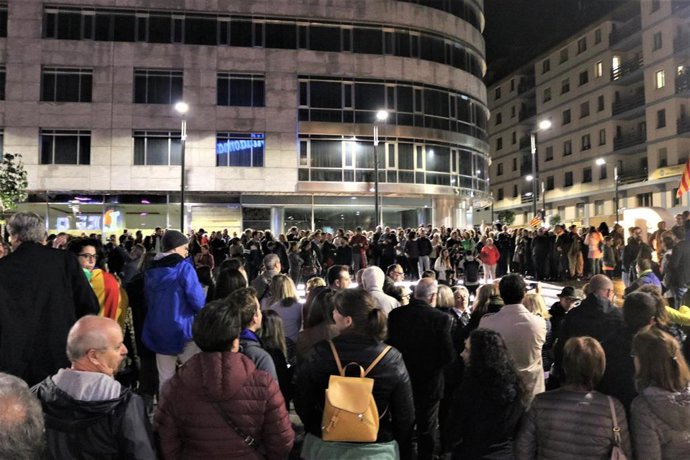 400 Personas Se Manifiestan En Andorra La Vella (Andorra) Contra La Sentencia Del Proceso Independentista
