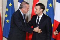 Erdogan explica a Macron el objetivo de la ofensiva en el noreste de Siria durante una llamada telefónica