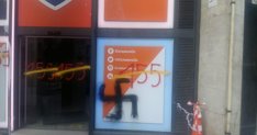 España - Las sedes de Cs y el PP en Barcelona amanecen con pintadas España