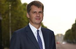 Hugh Elliott, futuro embajador británico en Madrid