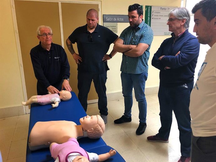 Imagen de un curso de formación en técnicas de Reanimación Cardio Pulmonar (RCP).