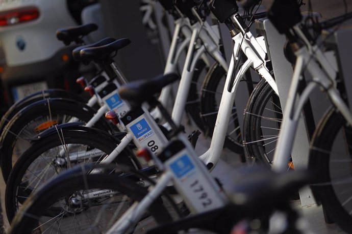 Servicio de bicicletas del Ayuntamiento de Madrid, bicimad