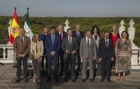 Moreno garantiza el compromiso de la Junta con la protección y preservación de Doñana y plantea incluirla en el Estatuto
