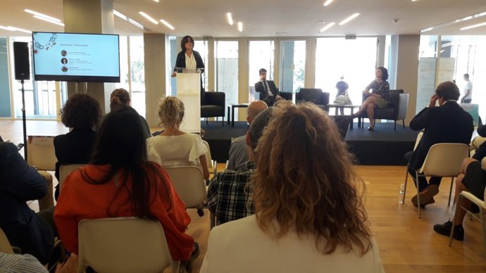 La directora de la Agencia Andaluza de Cooperación Internacional al Desarrollo, María Luz Ortega, en una imagen de archivo en unas jornadas.