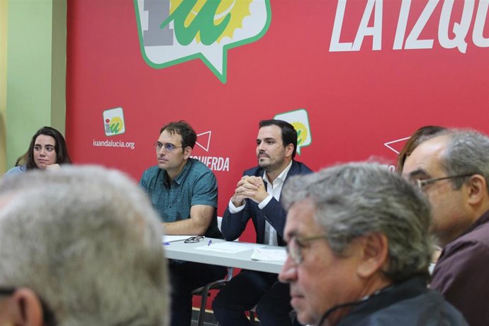 Toni Valero y Alberto Garzón.