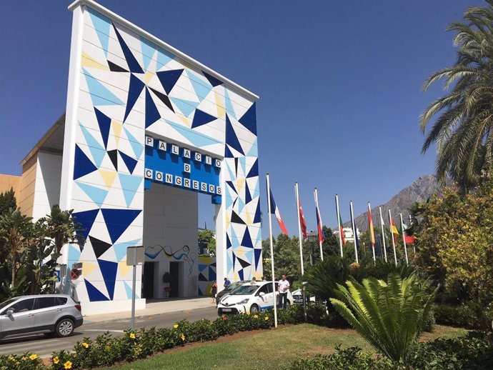 Fachada del Palacio de Ferias y Congresos de Marbella (Málaga).