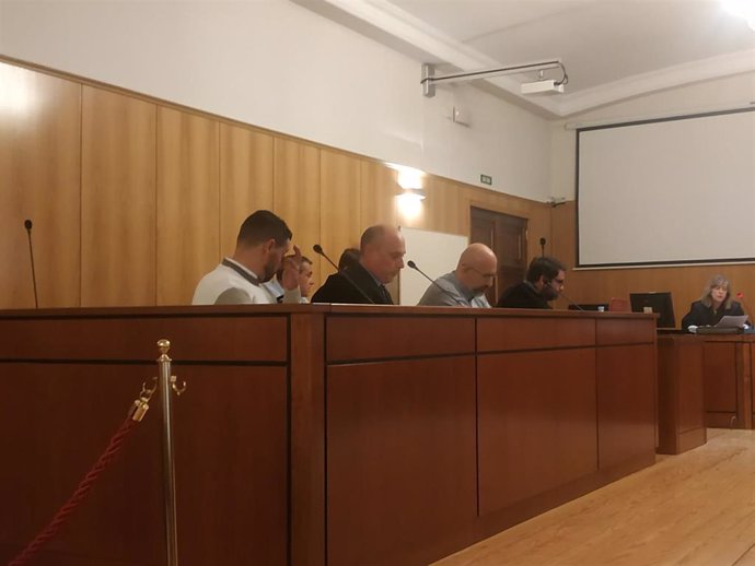 Los acusados de 'piratear' programas de Movistar+, durante el juicio celebrado en la Audiencia de Valladolid.