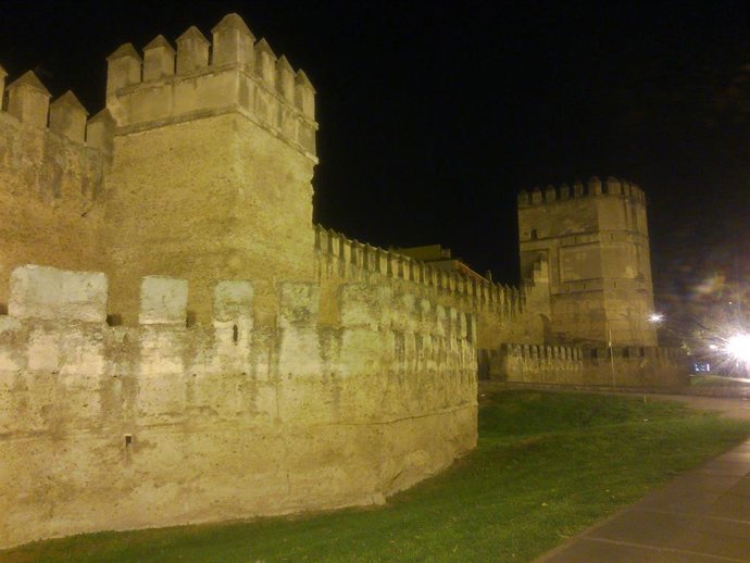 Muralla almohade de la Macarena