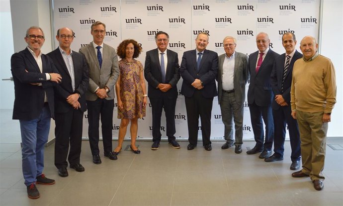 Reunión del Consejo Asesor de UNIR con el nombramiento de Arrieta y Beltrán