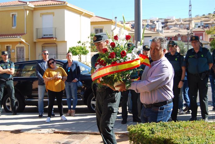 Homenaje al guardia civil fallecido por un disparo hace un año en Huétor Vega