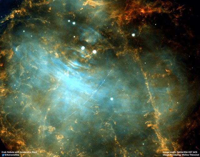 Nebulosa del Cangrejo con rastro de asteroide