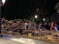 Vuit mossos ferits i vuit detinguts en els enfrontaments entre la policia i els manifestants a Lleida