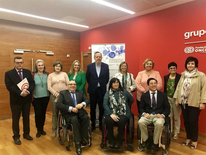El consejero de Políticas Sociales, Familias, Igualdad y Natalidad, Alberto Reyero, participa en la inauguración de la II Jornada de Enfermedades Neurológicas y Discapacidad.