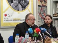 El arzobispo invita a la Familia Real a tener "un gesto" con los encerrados de Vesuvius en la Catedral el jueves