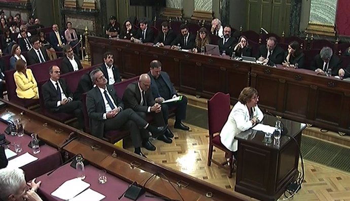 L'exconsellera de Treball, Afers Socials i Família de la Generalitat de Catalunya, Dolors Bassa, durant la seva intervenció davant el Tribunal Suprem, en l'última jornada del judici del procés.
