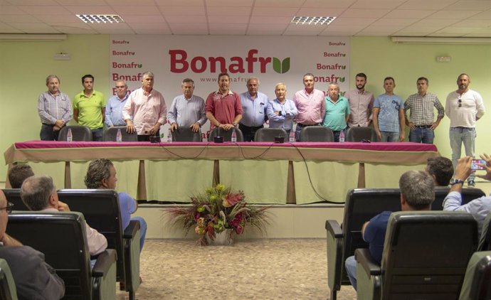 Nueva junta directiva de la plataforma de regantes del Condado de Huelva.