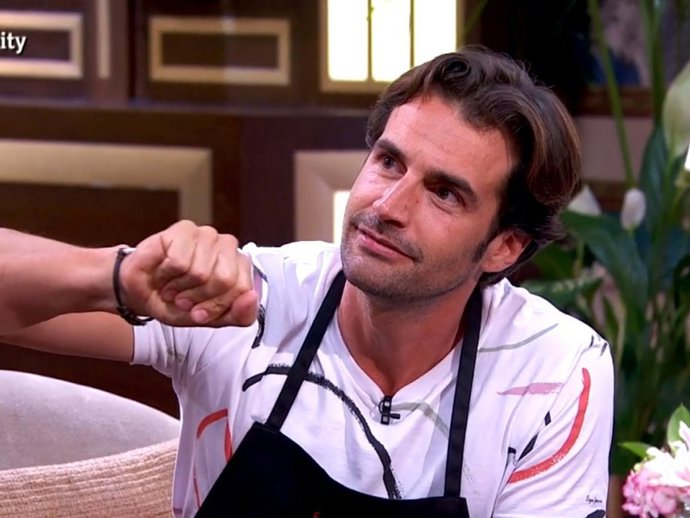 Álex Adróver en el plató de 'MasterChef'
