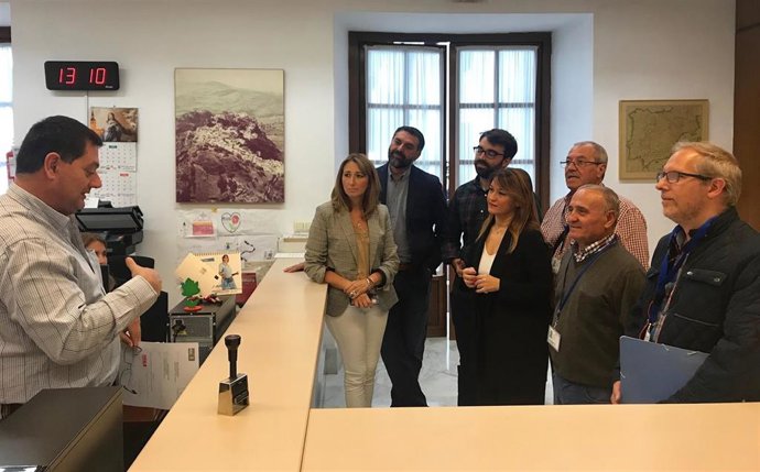 Verónica Pérez registra su iniciativa parlamentaria