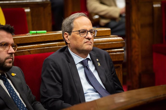 El president de la Generalitat de Catalunya, Quim Torra, assegut al seu escó durant la sessió plenria celebrada al Parlament tres dies després de conixer-se la sentncia del procés, Barcelona (Catalunya, Espanya), 17 d'octubre del 2019.