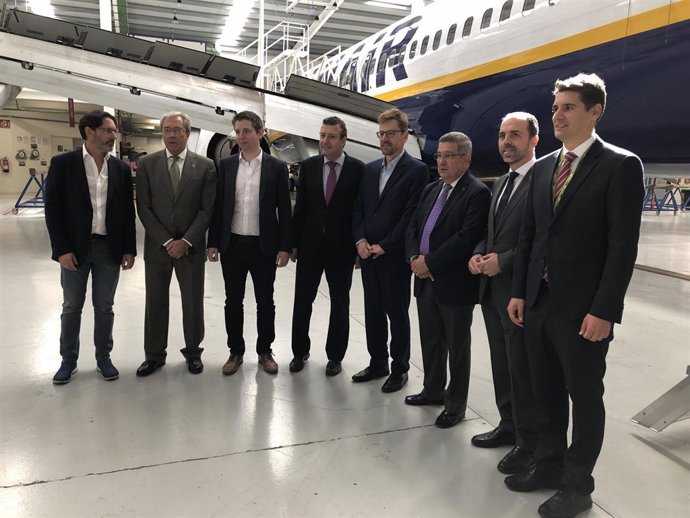 Inauguración del Centro de Mantenimiento Pesado de Ryanair en el aeropuerto de Sevilla.