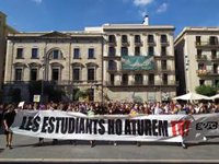 Estudiants ocupen durant una hora el Rectorat de la UPF que suspn classes aquest divendres