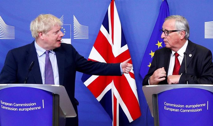 Boris Johnson y Jean-Claude Juncker