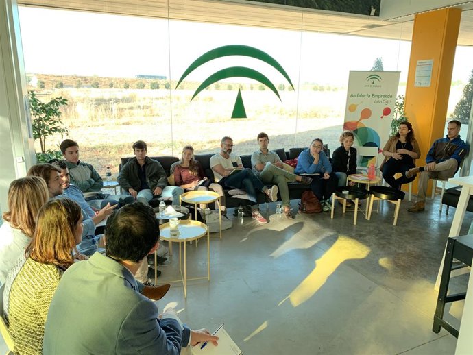 Sevilla.-La Cátedra Andalucía Emprende de la Pablo de Olavide inicia su desayuno