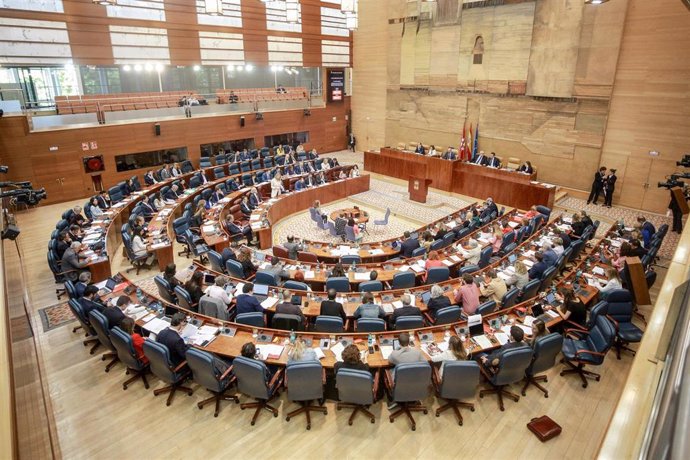 Imagen de archivo del hemiciclo de la Asamblea de Madrid durante una sesión plenaria en Madrid.
