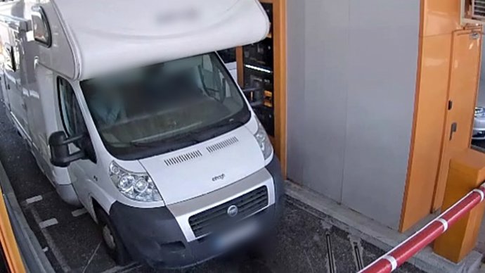 Detenidas 10 personas de una organización asentada en Galicia y Castilla La Mancha por estafar con autocaravanas.