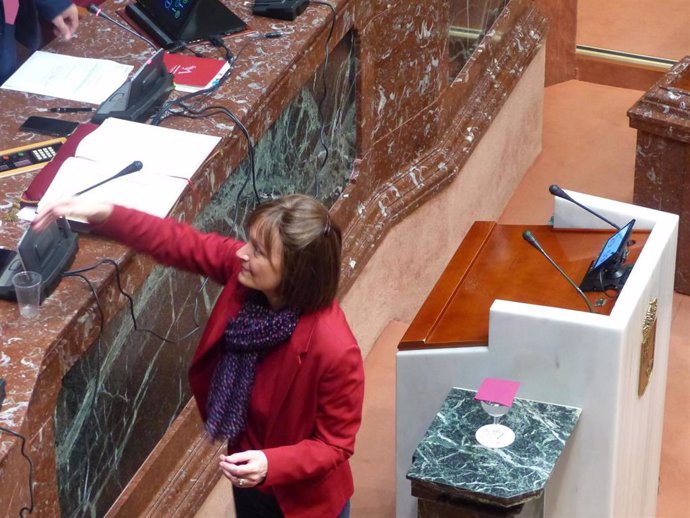 María Marín, toma posesión de su escaño como diputada de Podemos en la Asamblea Regional