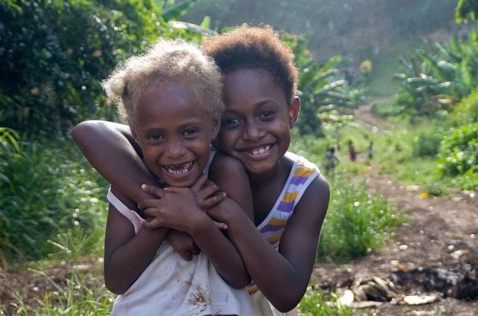 Los melanesios modernos albergan ADN beneficioso de homínidos arcaicos