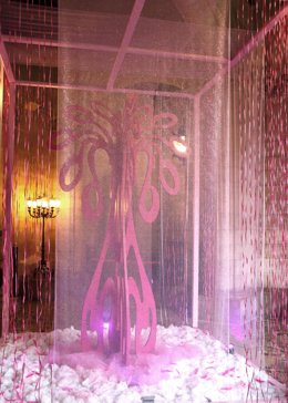 Escultura del árbol de la vida en Cort.